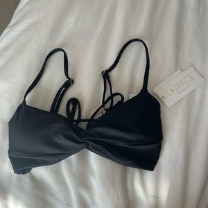 L Space Ringo Bikini top NWT